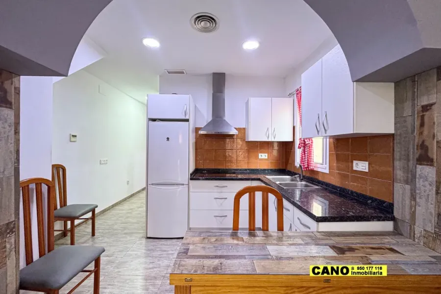 Spacious Duplex Apartment with Terrace in Almería, Spain - Image 3