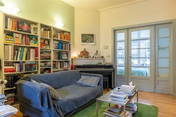 Charming 1-Bedroom Apartment with Terrace in Saint-Gilles, Belgium - Image 1