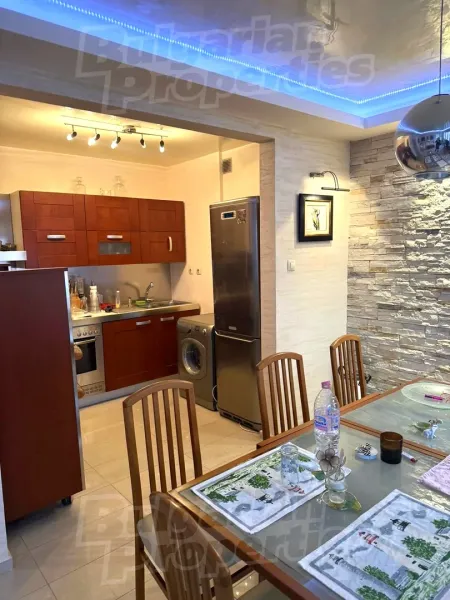 Stylish 2-Bedroom Apartment in Plovdiv - Modern & Fully Furnished - Image 2