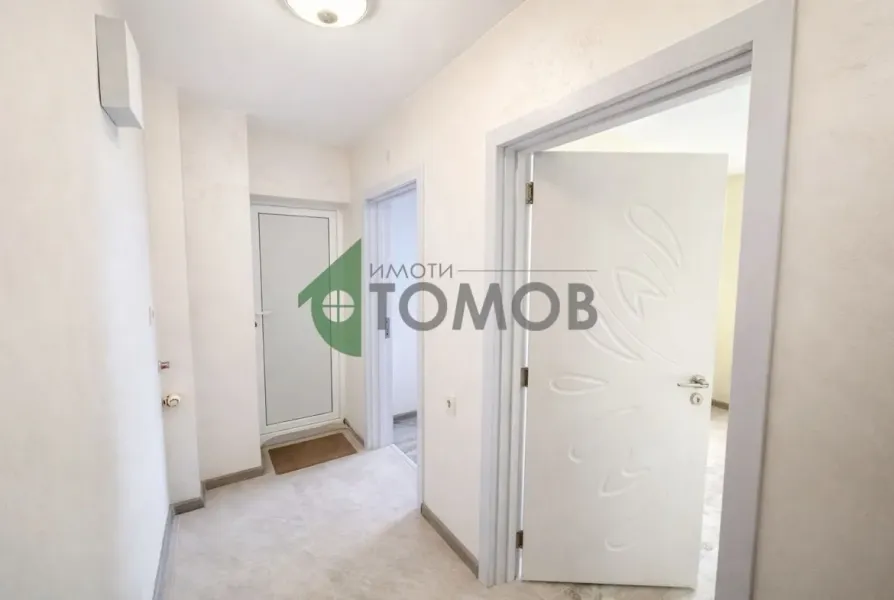 Fully Furnished 3-Bedroom Apartment in the Heart of Stara Zagora - Image 1