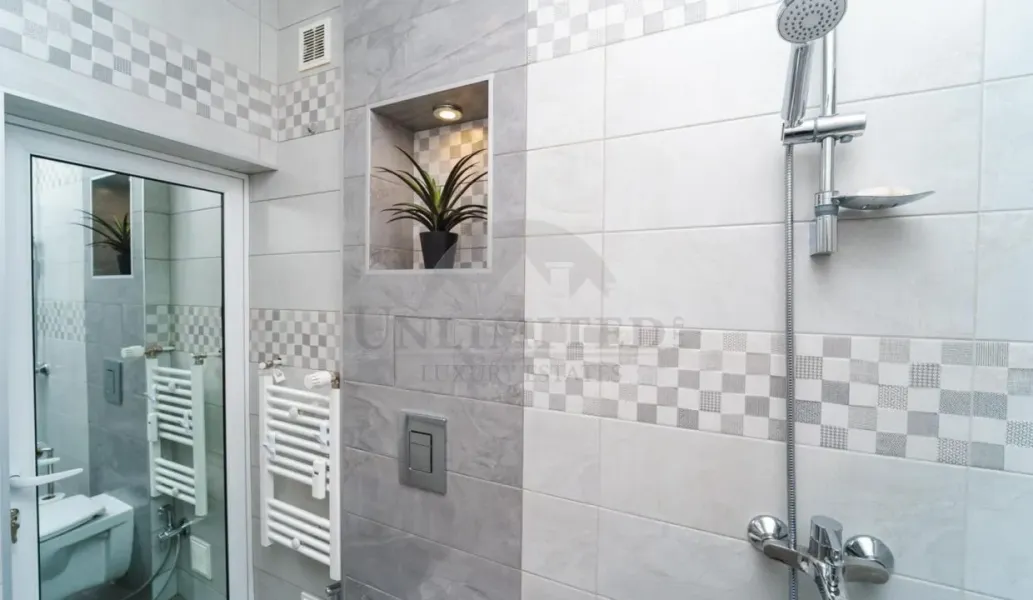 Classic Sofia Apartment: Luxurious 1-Bedroom Near Parliament & Cobblestones - Image 3