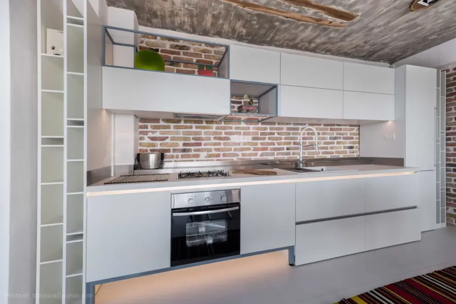 Luxury 3BR Apartment - Sea View, Varna - Image 4