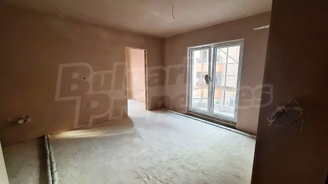 Stylish One-Bedroom Apartment in Varna’s Lyatno Kino Trakiya Area - Image 2