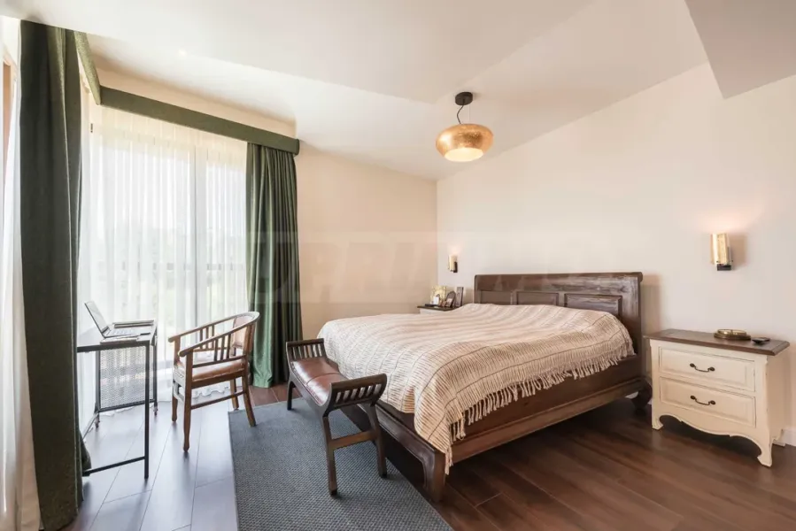 Luxury Penthause with Sea View in Varna - Image 2