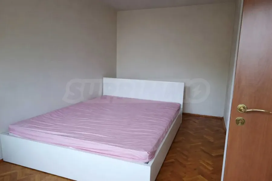Spacious 2-Bedroom Apartment in Burgas City Center - Image 5