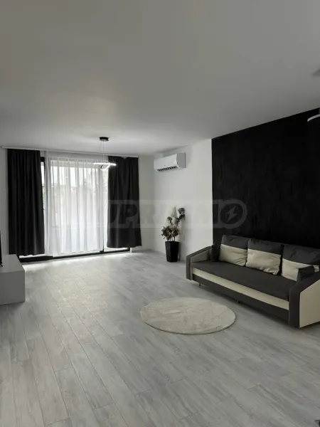 Spacious Varna Apartment Near Sea Garden – Fully Furnished - Image 5