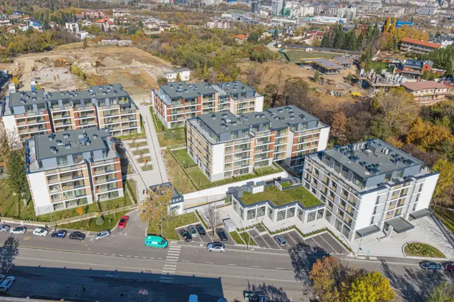 Spacious 3-Bed Apartment in Boyana Hills - Image 5