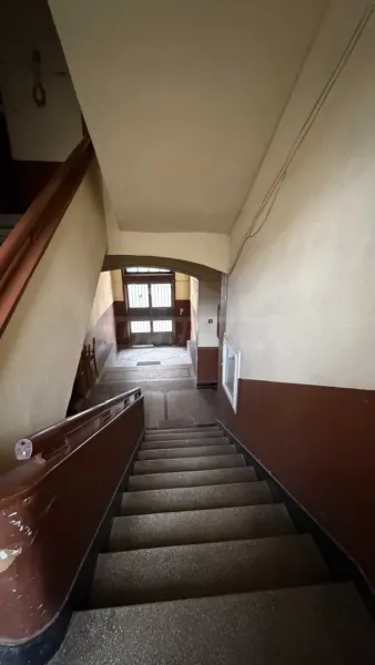 Spacious Fully Furnished Apartment in Plovdiv City Center - Image 4