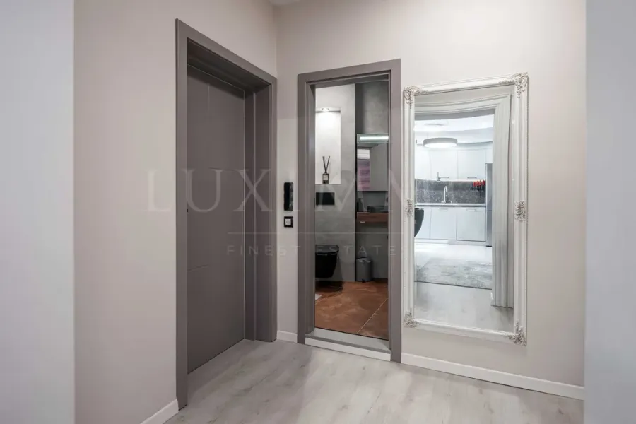 Spacious, Fully Furnished Apartment with River Views in Plovdiv - Image 5