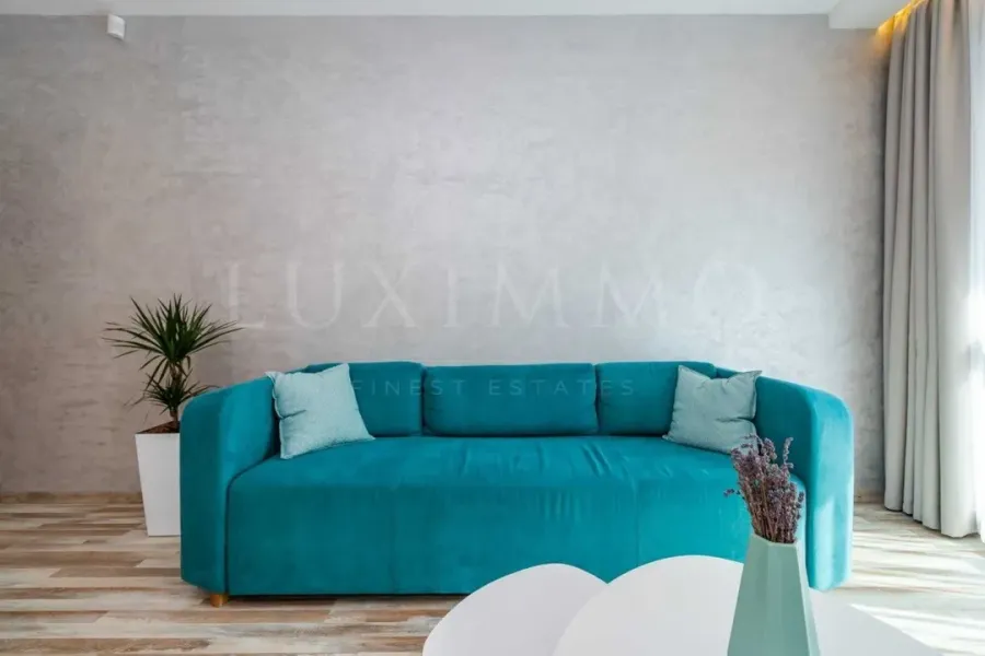 Stylish Fully Furnished 1-Bedroom Apartment with Parking in Varna Center - Image 2