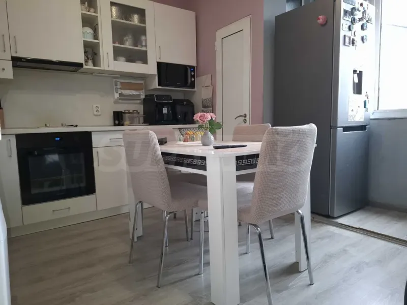 Spacious 2-Bedroom Apartment Near Sofia Parks - Image 1