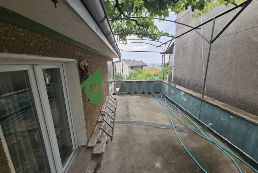 Spacious Fully Furnished House in Makledonki, Stara Zagora - Image 3