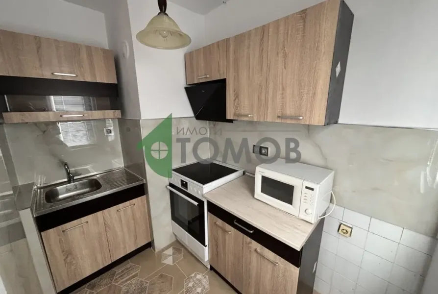 Fully Furnished 2-Bedroom Apartment Near Galleria Mall, Stara Zagora - Image 3