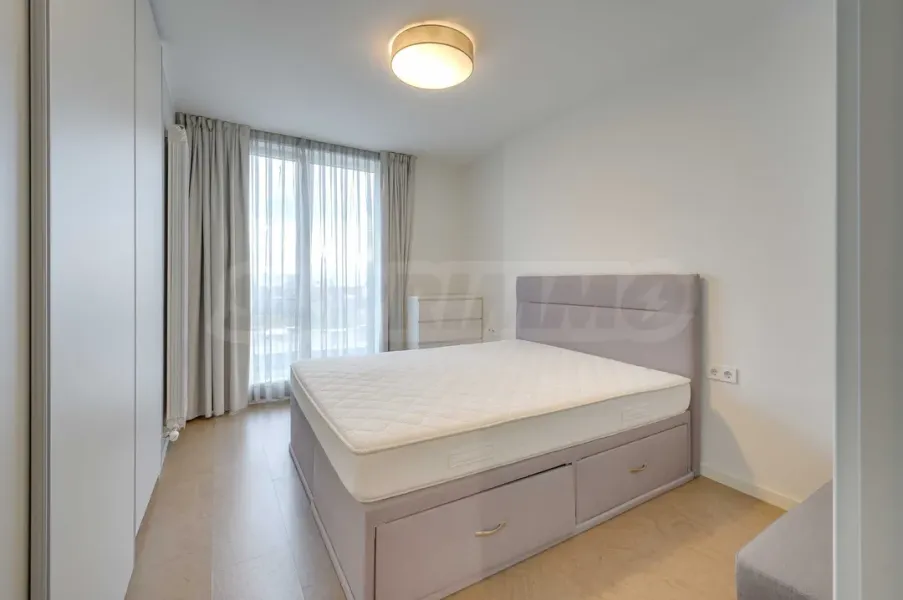 Spacious 2-Bedroom Apartment in Sofia Complex - Image 4