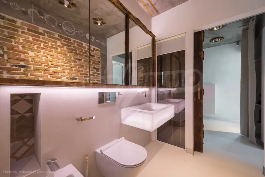 Luxury Sea View Apartment in Varna - Image 1