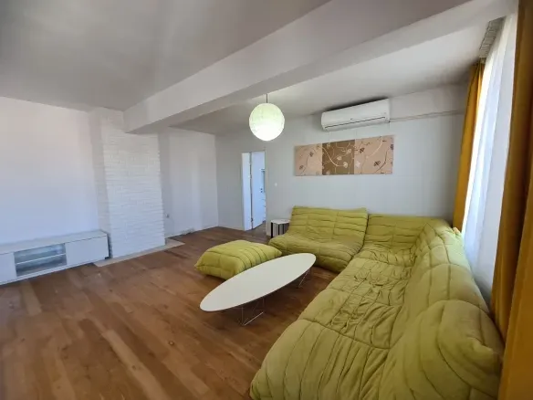 Spacious 3-Bedroom Fully Furnished Apartment in Sofia, Bulgaria - Image 1