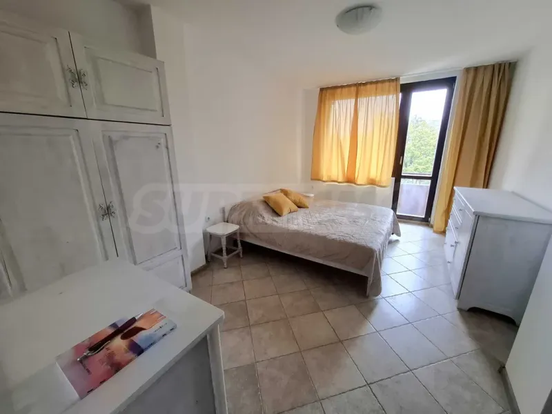 Bright 3-Bedroom Apartment Near Varna City Center - Image 1