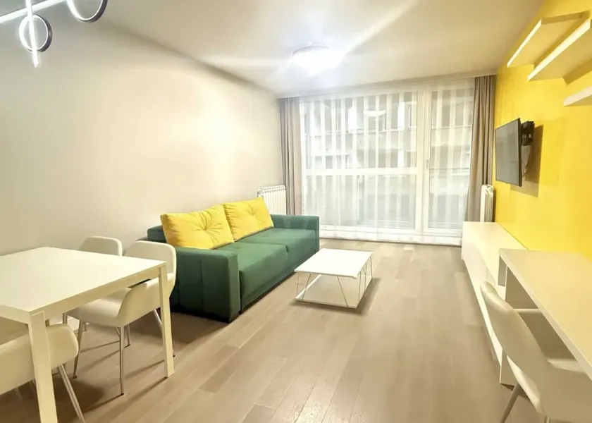 Spacious 3-Bedroom Apartment for Rent in Sofia's Manastirski Livadi - Image 1