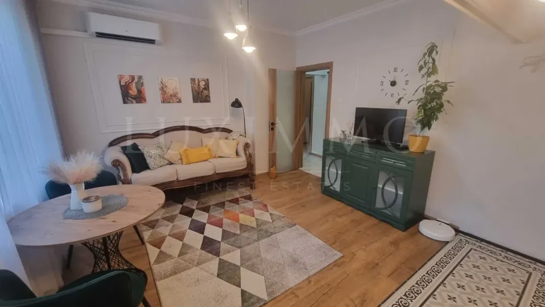 Stylish Fully Furnished One-Bedroom Apartment in Varna Center - Image 2