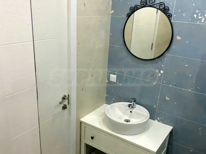 Stylish Fully Furnished Apartment in Varna City Center - Image 5