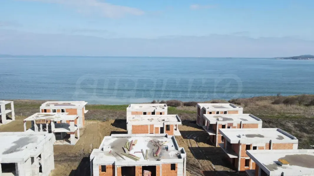 Modern Seafront House - Burgas, Bulgaria - Image 4