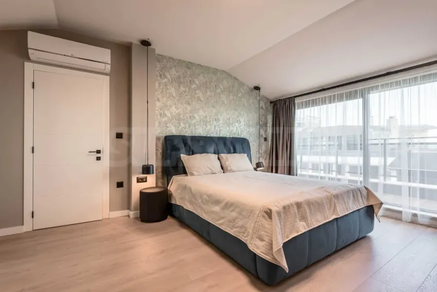 Spacious Seafront Apartment with Stunning Varna Views - Image 5