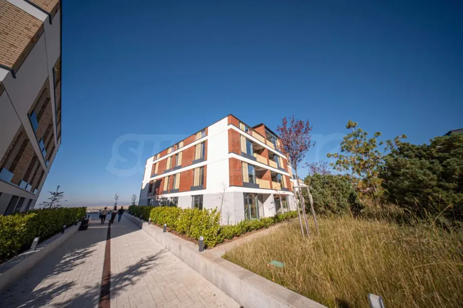 Spacious 3-Bed Apartment in Boyana Hills - Image 3