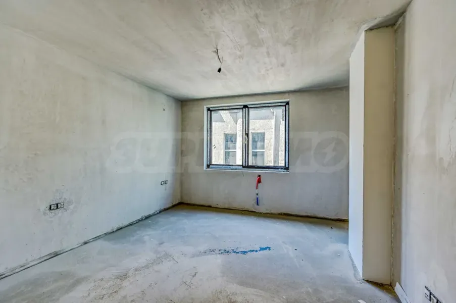 Spacious 2-Bedroom Apartment in New Sofia Building - Image 3