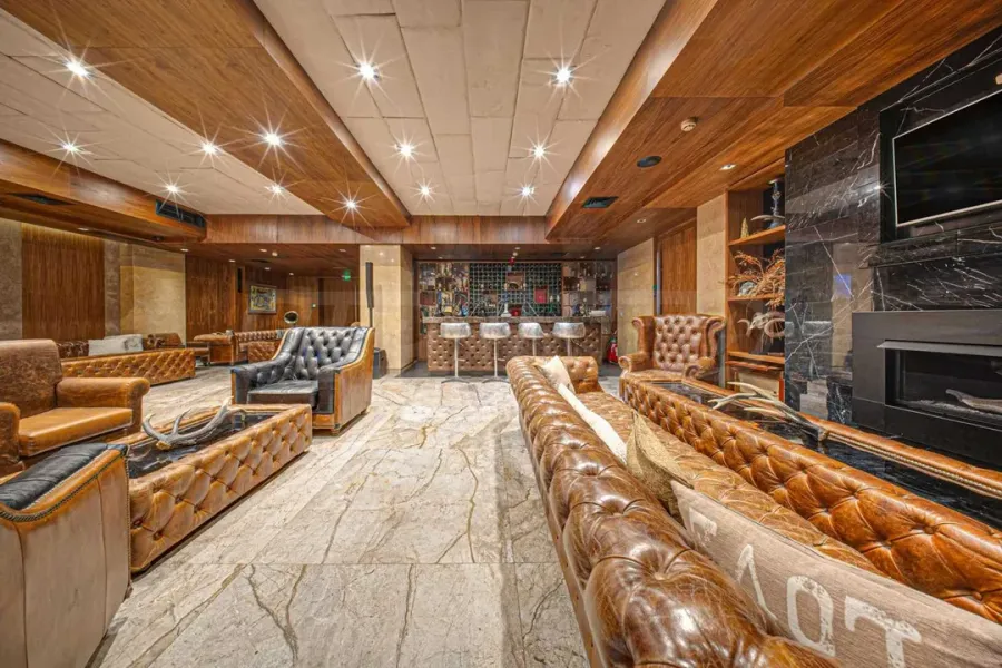 Luxurious Fully Furnished 3-Bedroom Apartment in Sofia's MM Group - Image 5