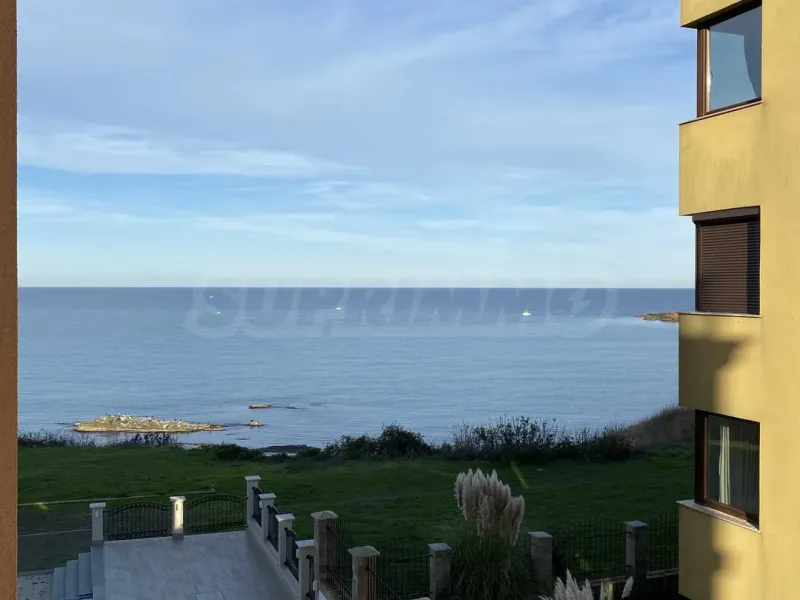 Fully furnished beachfront apartment in Ahtopol, Bulgaria. - Image 2