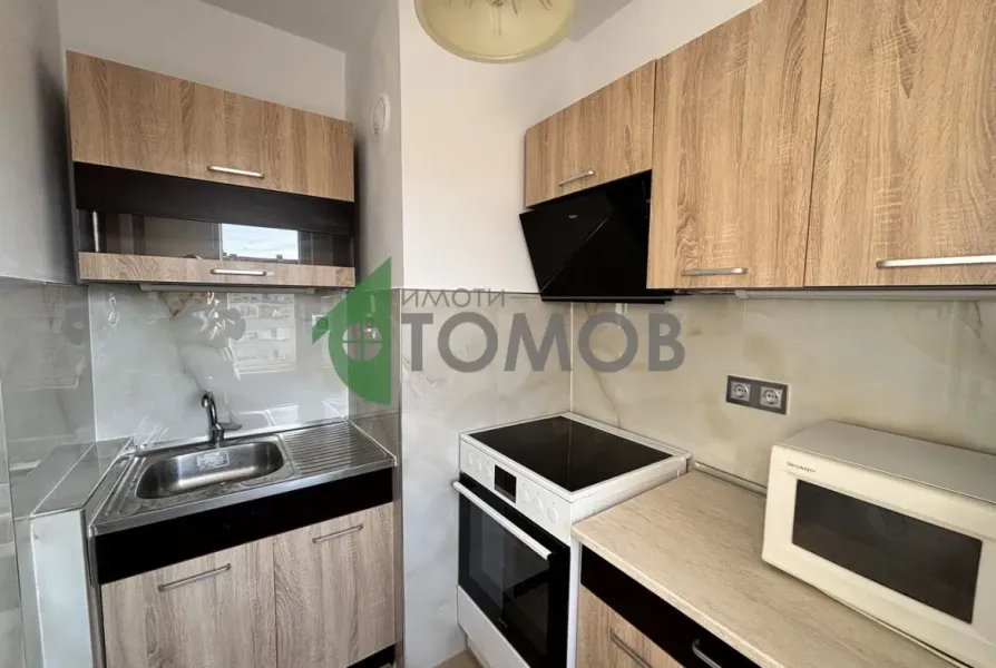 Fully Furnished 2-Bedroom Apartment Near Galleria Mall, Stara Zagora - Image 4