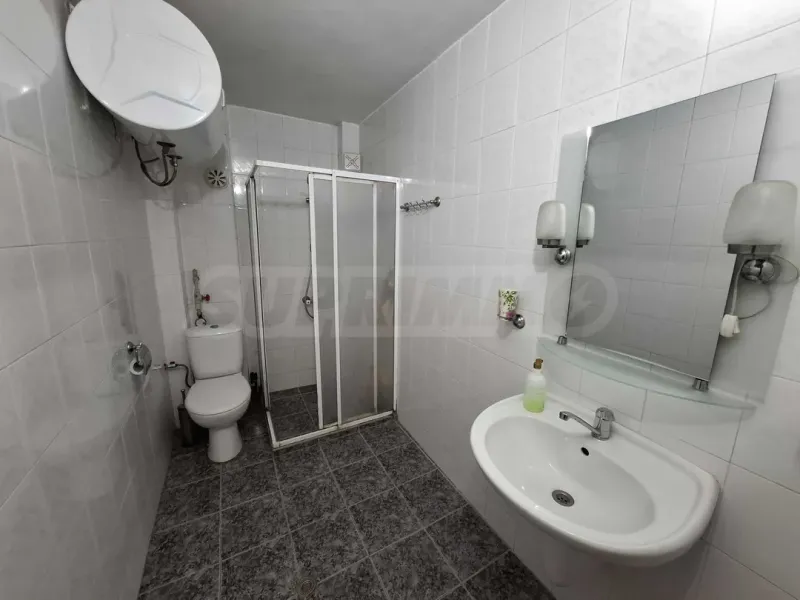 Spacious Fully Furnished Apartment in Varna's "Sportna Zala" Area - Image 4