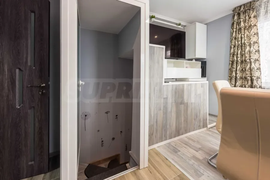 Spacious Fully Furnished мезонет in Varna City Center - Image 2