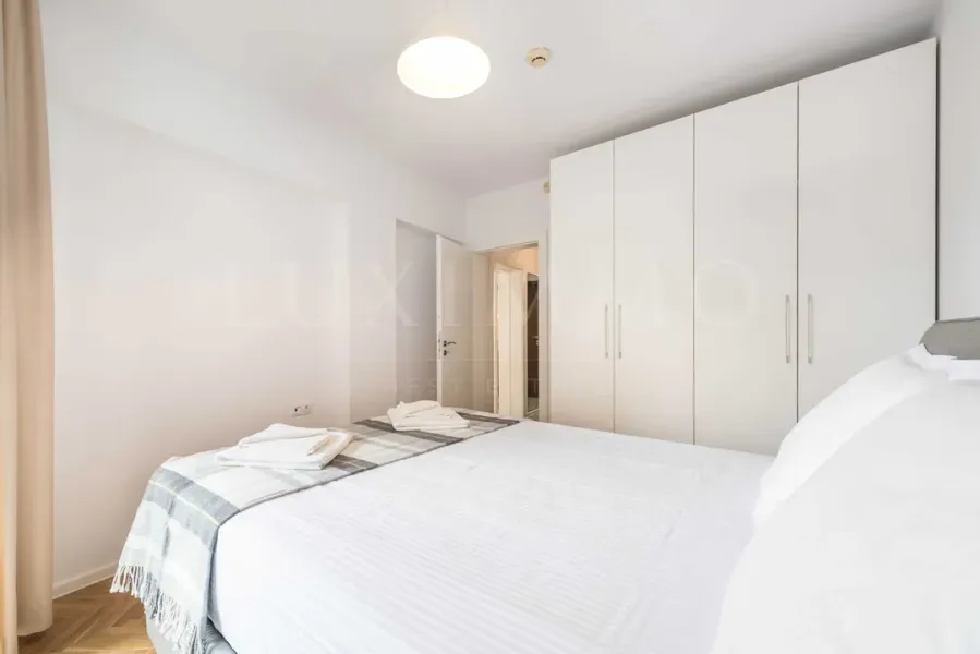 Fully Furnished One-Bedroom Apartment with Sea Garden Views in Varna - Image 5