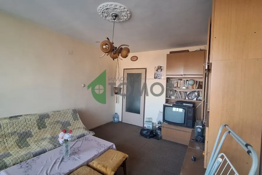 Spacious 2-Bedroom Apartment in Stara Zagora's Opelchenski District - Image 1