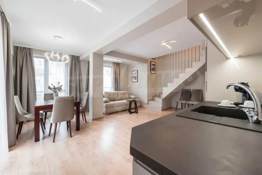 Spacious Fully Furnished Apartment in Varna City Center - Penthouse - Image 1