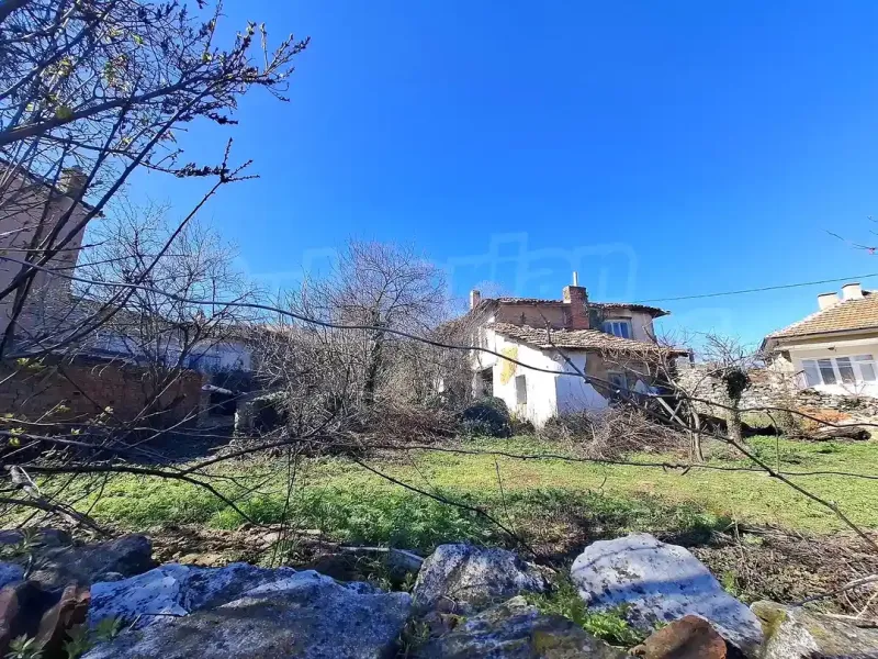 Two-Storey House with Garden in Topolovgrad, Bulgaria - 120m2 - Image 3