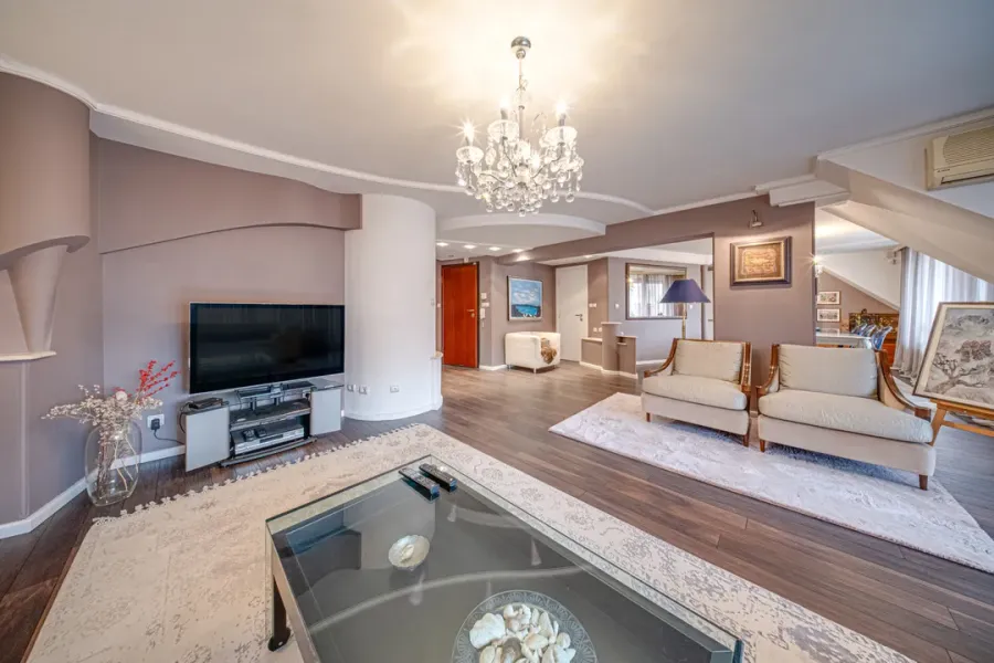 Spacious Lozenets Apartment: 3 Bed, Fully Furnished, Great Location - Image 5