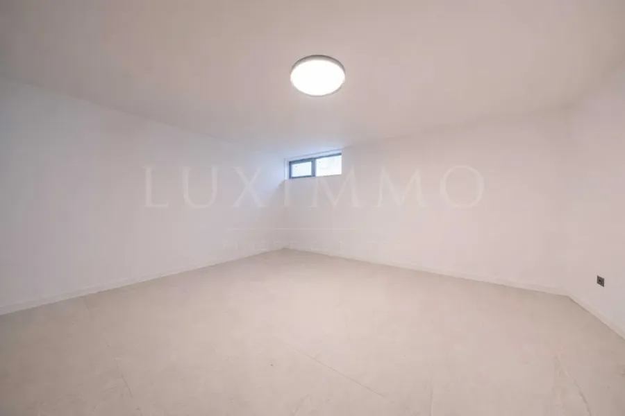 Spacious House in Boyana: 3 Bed, 3 Bath, Large Yard, Rent - Image 1