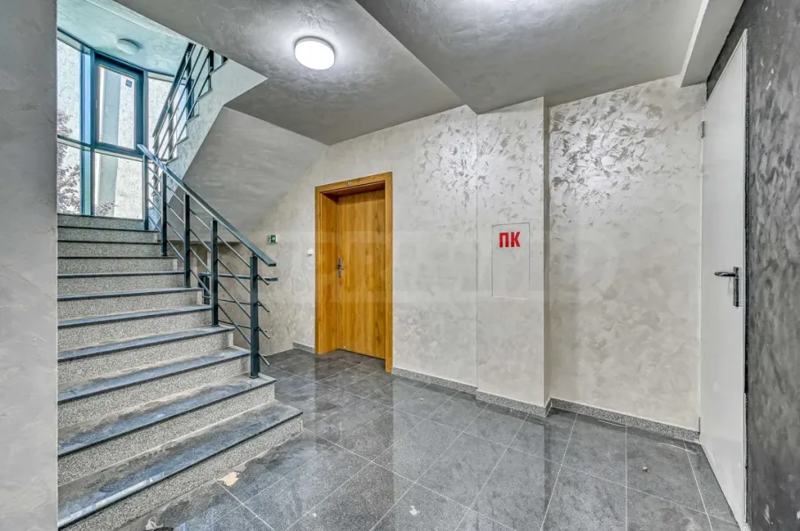 Spacious 2-Bedroom Apartment in New Sofia Building - Image 5