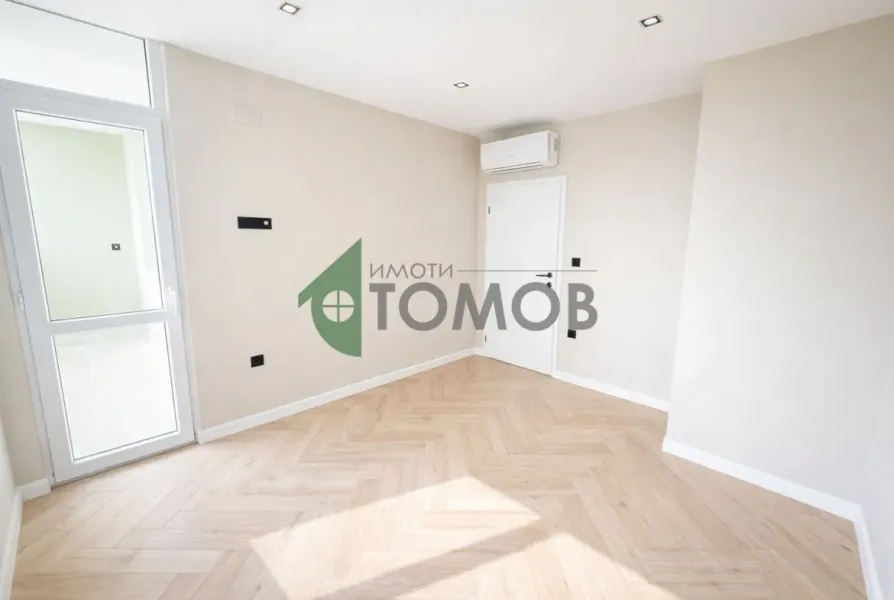 Spacious Stara Zagora Apartment with Panoramic Views - Image 4