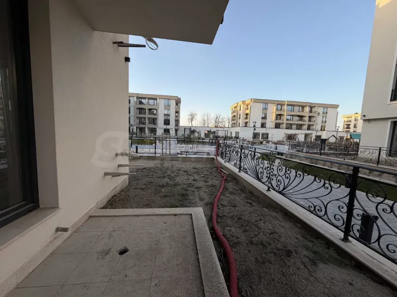 Spacious 3-Bedroom Apartment with Private Garden in Plovdiv - Image 4