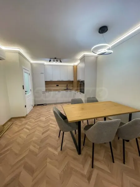 Spacious Apartment with Mountain Views in Plovdiv, Bulgaria - Image 5