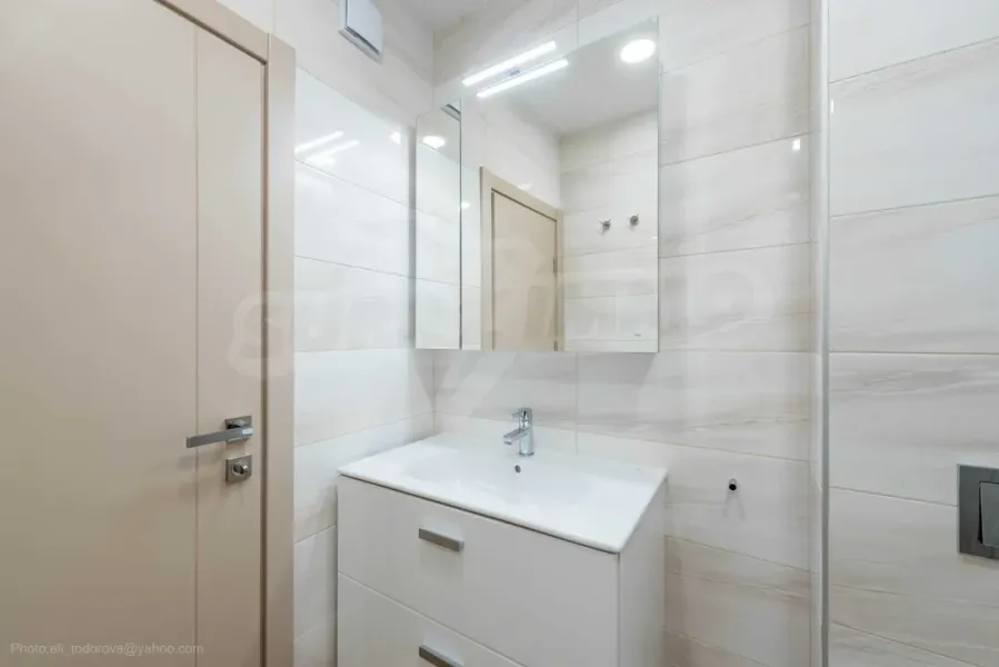 Stylish 3-Bedroom PENTHOUSE Rental in Varna City Center, Bulgaria - Image 1