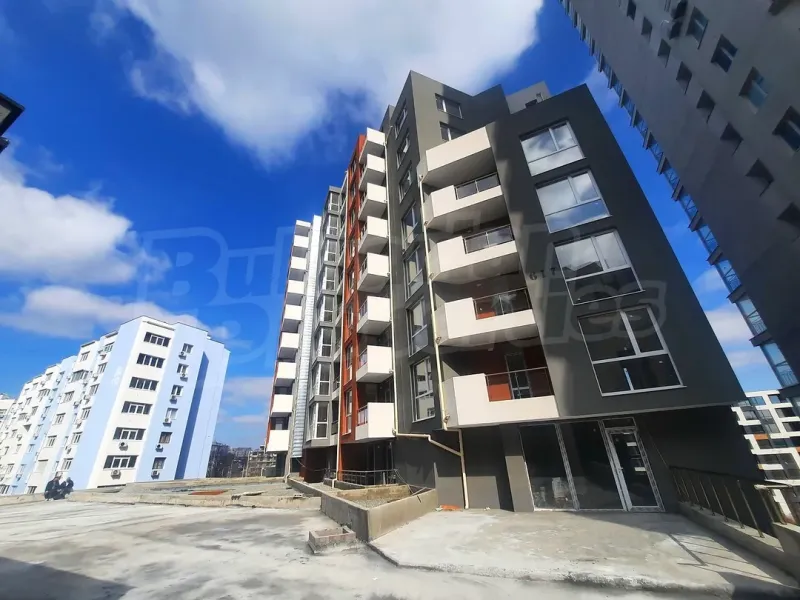 Spacious 1-Bedroom Apartment with Stunning Burgas Views - For Sale - Image 1