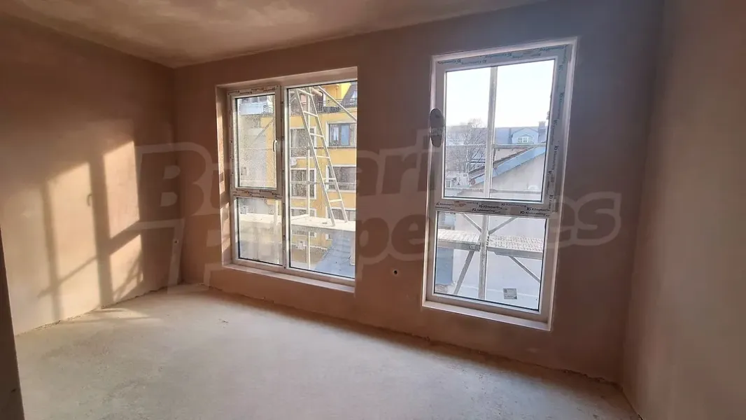 Stylish One-Bedroom Apartment in Varna’s Lyatno Kino Trakiya Area - Image 5