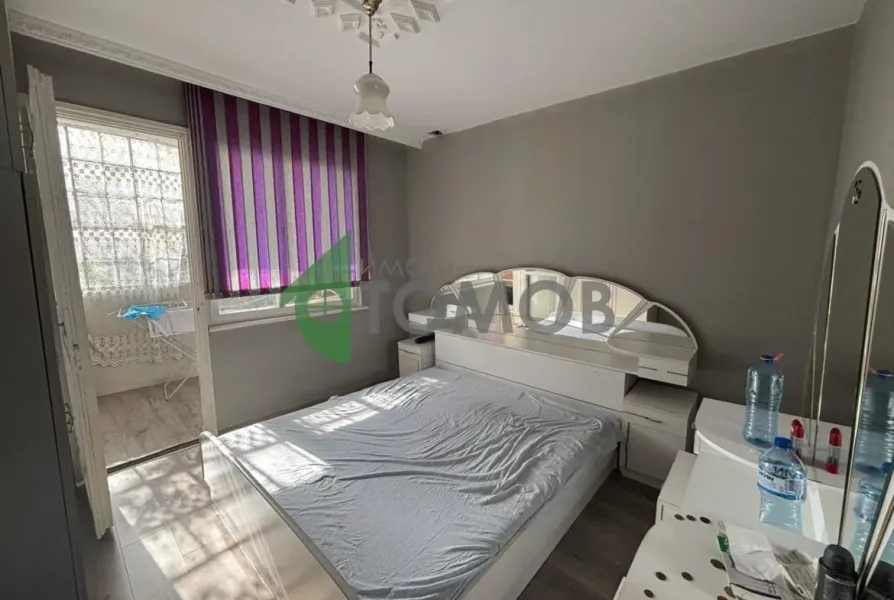 Spacious Fully Furnished 2-Bedroom Apartment in Stara Zagora, Bulgaria - Image 3