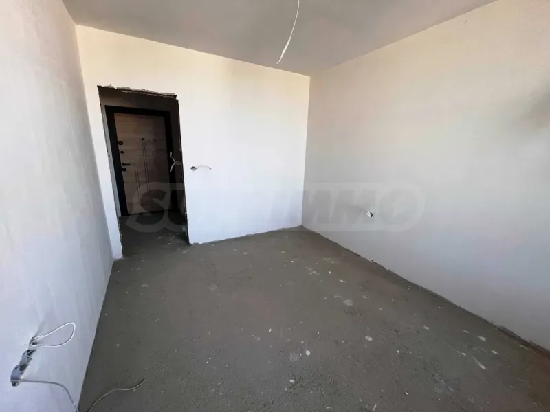 Bright 1-Bedroom Apartment Near Burgas Beach - Image 2