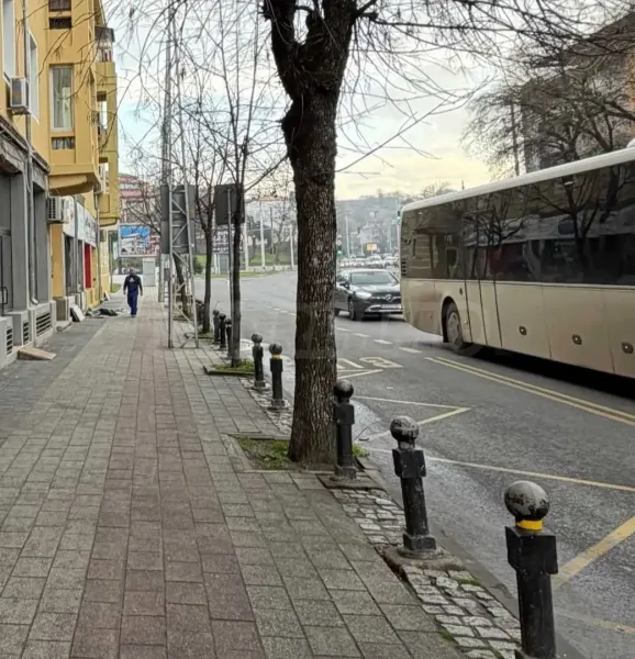 Spacious, Fully Furnished Apartment in Plovdiv's Heart - Image 1