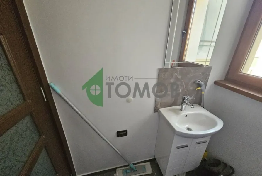 Spacious Fully Furnished Apartment in Stara Zagora City Center - Image 4